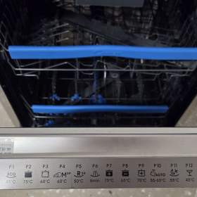 Foto inzerátu Vestavná myčka Candy 60cm Wifi