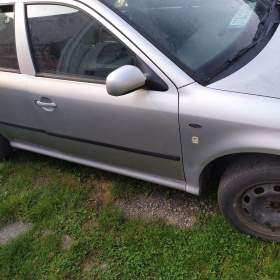 Octavia 1 combi 1.9tdi stříbrná veškeré díly / 19962287