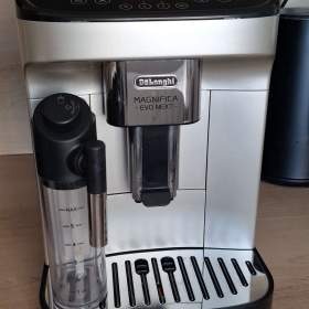Foto inzerátu Automatický kávovar delonghi