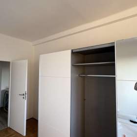 Foto inzerátu Šatní skříň Wimex, posuvné dveře, zrcadlo, 270 cm