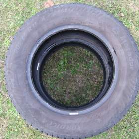 Foto inzerátu PRODÁM ZIMNÍ PNEU 205/65R15 MATADOR MP93 94H 2x