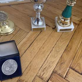 Foto inzerátu Sbirka trofeji
