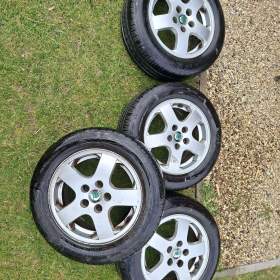 Foto inzerátu Kompletní letní kola Škoda R14 – Continental EcoContact 6, 185/60 R14 H