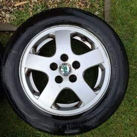 Foto inzerátu Kompletní letní kola Škoda R14 – Continental EcoContact 6, 185/60 R14 H