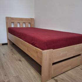 Foto inzerátu Prodám postel s matrací