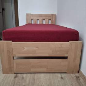 Foto inzerátu Prodám postel s matrací