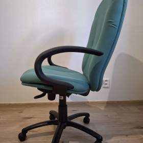 Foto inzerátu Prodám kancelářské křeslo