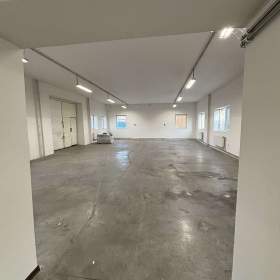 Foto inzerátu výrobní HALA 175m2 - výška 3,6m - Petřvald u Karviné