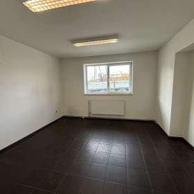 Foto inzerátu výrobní HALA 175m2 - výška 3,6m - Petřvald u Karviné