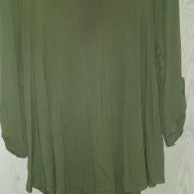 Foto inzerátu Dámské oblečení vel.42 L/Xl-9 ks