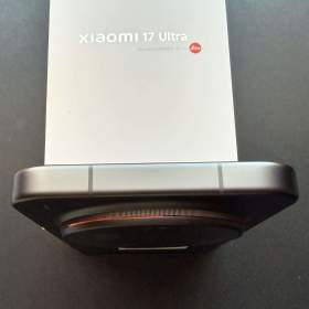 Foto inzerátu Vyměním Xiaomi 17 Ultra / 6,9 / 16+512 / 3.roky záruka.