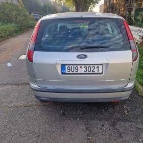 Foto inzerátu Ford Focus 1.6 benzín