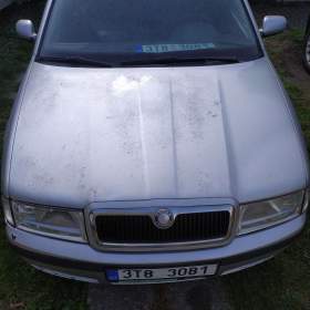 Foto inzerátu Octavia combi 1.9tdi stříbrná veškeré díly
