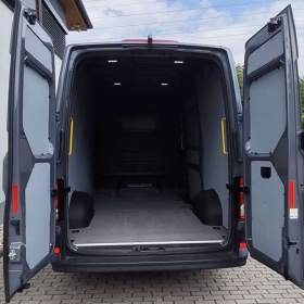 Foto inzerátu VW Crafter 130kW skříň 35