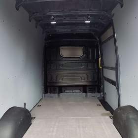 Foto inzerátu VW Crafter 130kW skříň 35
