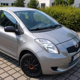 Prodám Toyota Yaris 1.0 51Kw benzín, r.2006, nová v ČR. / 19964388