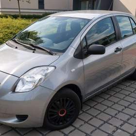 Foto inzerátu Prodám Toyota Yaris 1.0 51Kw benzín, r.2006, nová v ČR.