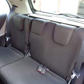 Foto inzerátu Prodám Toyota Yaris 1.0 51Kw benzín, r.2006, nová v ČR.