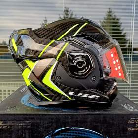 Foto inzerátu Silniční překlápěcí přilba LS2 ADVANT X CARBON FUTURE II
