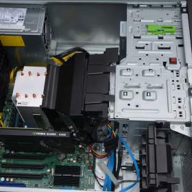 Foto inzerátu Fujitsu Celsius M740n Xeon/32GB/SSD512+500/K2200 4GB