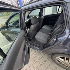 Foto inzerátu Opel Astra H 1.7 CDTI NOVÁ STK