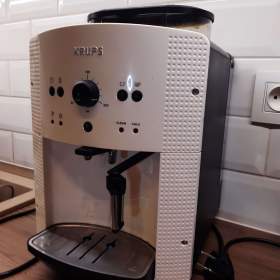 Foto inzerátu Automatický kávovar