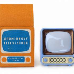 Foto inzerátu Koupim takovou starou dětkou tv - strá retro hračka