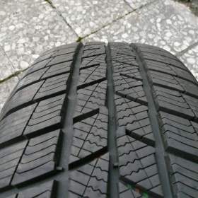 Foto inzerátu Dvě zimní pneu Barum 215/65 R16