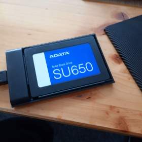 Foto inzerátu Externí disk - ADATA Ultimate SU650 256GB