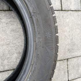 Foto inzerátu Prodám sadu 4 zimních pneumatik 205/55 R17
