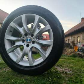 Foto inzerátu Prodám pneu BMW X6 s disky 