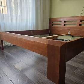 Fotka k inzerátu Prodám kvalitní manželskou postel 180x200cm MASIV DUB / 19171522