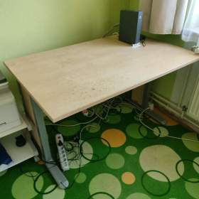 Fotka k inzerátu Psací stůl / 17738852