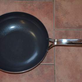 Foto inzerátu Pánev KitchenAid z nerezové oceli 28cm