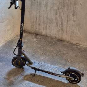 Foto inzerátu Elektrokoloběžka AERIUM T 350