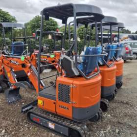 Foto inzerátu Minirypadlo Kubota LGCM LG12A s drapákem + 3 lžíce