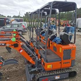 Foto inzerátu Minirypadlo Kubota LGCM LG12A s drapákem + 3 lžíce