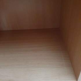 Foto inzerátu Šatní skříň+noční stolek