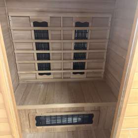 Foto inzerátu Infrasauna pro 2 osoby – stav jako nová 