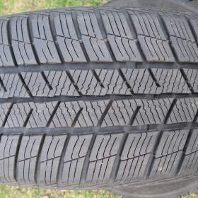Foto inzerátu PRODÁM ZIMNÍ PNEU 195/55R15 BARUM POLARIS5 85H 2x