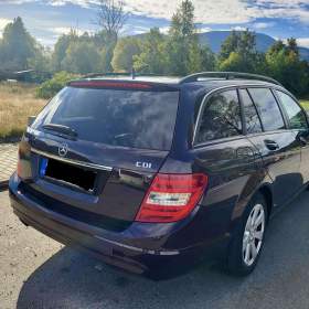 Foto inzerátu Mercedes-Benz C180 CDI r.2012 TOP STAV