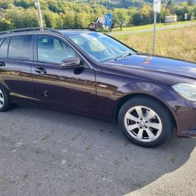 Foto inzerátu Mercedes-Benz C180 CDI r.2012 TOP STAV