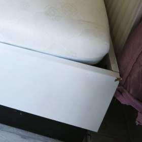 Foto inzerátu Postel 160x200 s matrací a roštem