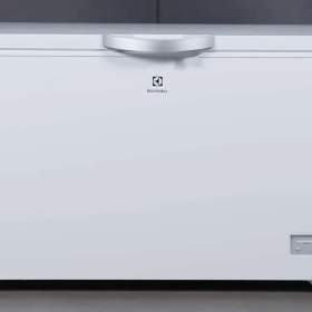 Fotka k inzerátu Prodám pultový mražák ELECTROLUX LCB3LD26W0  / 19967977