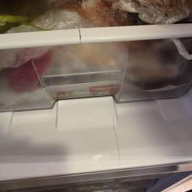 Foto inzerátu Kombinovaná úzká lednice Beko CSA29023 silver