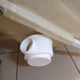 Foto inzerátu Sprchová vanička pro sprchový kout s nožičkami