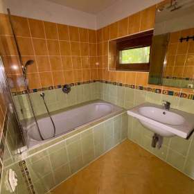 Foto inzerátu RD 4+1 - 170m2 + zahrada 1240m2.+ sklep 71m2 - Frýdlant nad Ostravicí