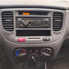 Foto inzerátu Kia Rio 1.4/71 kW, najeto pouze 112 tkm, nová STK
