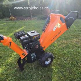 Foto inzerátu Benzínový štěpkovač GS650 6,5 HP, větve až 10 cm