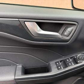 Foto inzerátu Ford Kuga 1,5 diesel
